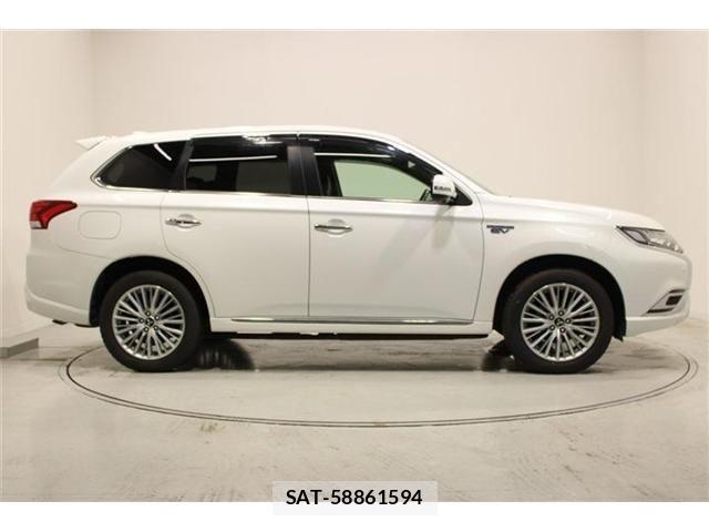 Mitsubishi OUTLANDER PHEV 2018-10 7619106-12