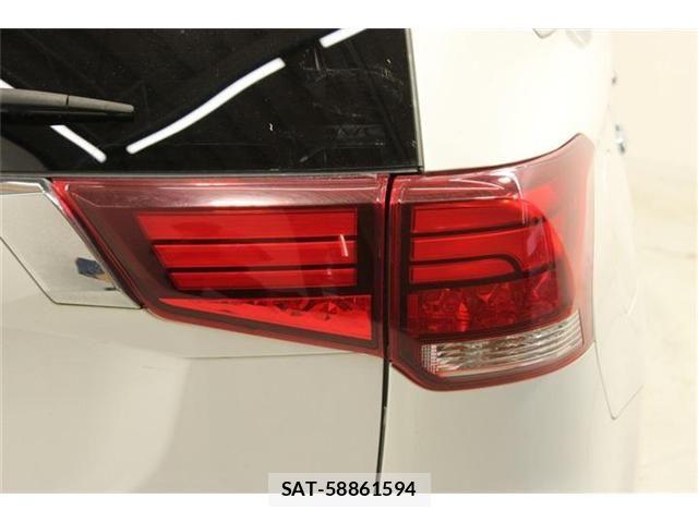 Mitsubishi OUTLANDER PHEV 2018-10 7619106-17