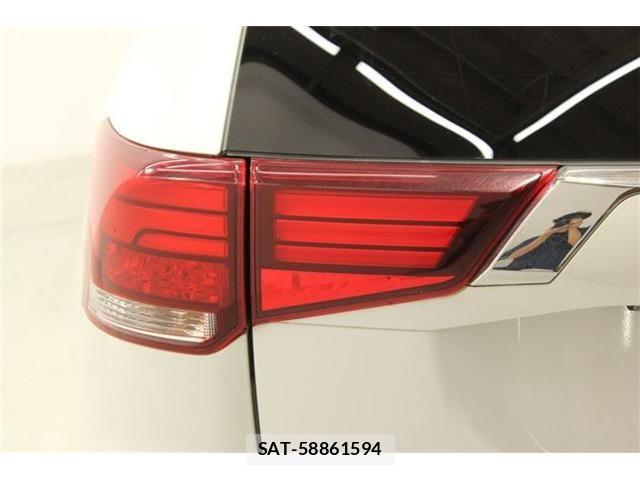 Mitsubishi OUTLANDER PHEV 2018-10 7619106-18
