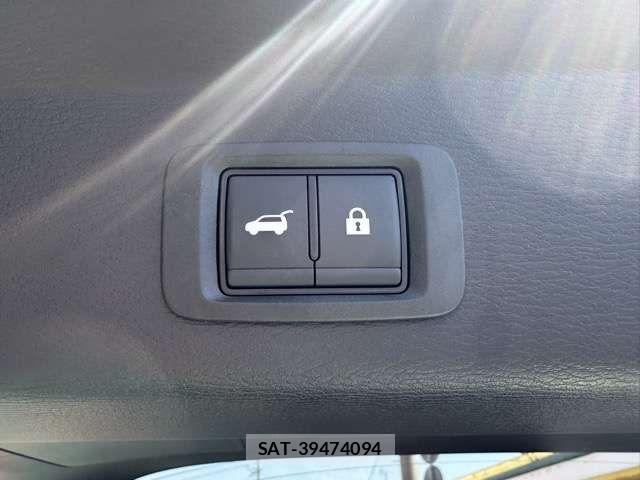 Mitsubishi OUTLANDER PHEV 2023-06 7619094-12