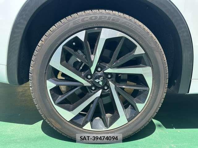 Mitsubishi OUTLANDER PHEV 2023-06 7619094-18
