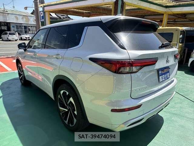 Mitsubishi OUTLANDER PHEV 2023-06 7619094-3