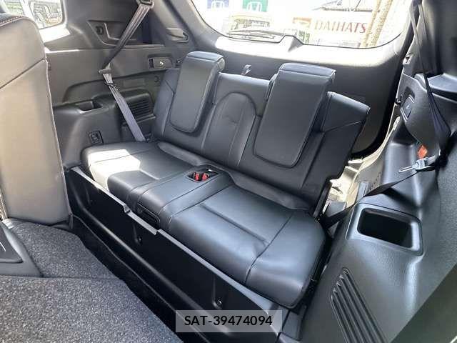 Mitsubishi OUTLANDER PHEV 2023-06 7619094-6