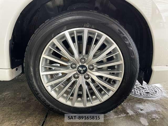 Mitsubishi OUTLANDER PHEV 2018-12 7619108-3
