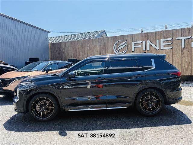 Mitsubishi OUTLANDER PHEV 2023-01 7619093-20