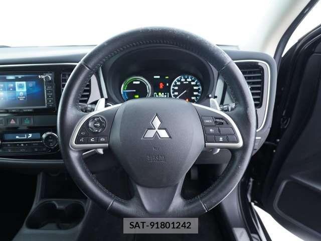 Mitsubishi OUTLANDER PHEV 2015-09 7619109-10