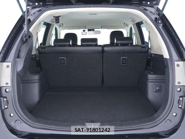 Mitsubishi OUTLANDER PHEV 2015-09 7619109-7
