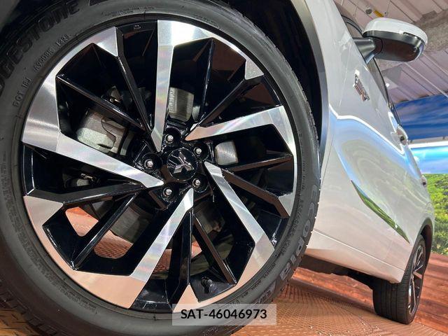 Mitsubishi OUTLANDER PHEV 2023-03 7619099-13