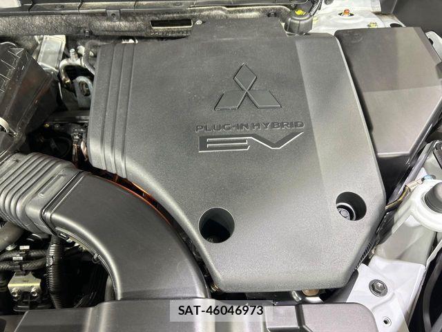 Mitsubishi OUTLANDER PHEV 2023-03 7619099-17