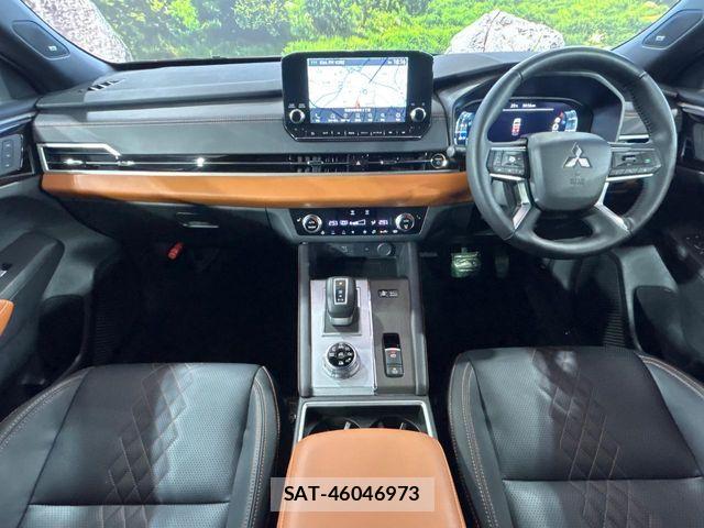 Mitsubishi OUTLANDER PHEV 2023-03 7619099-1