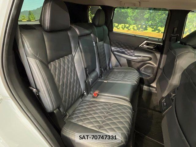 Mitsubishi OUTLANDER PHEV 2022-05 7619102-11