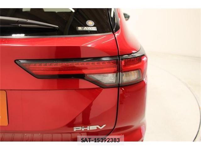 Mitsubishi OUTLANDER PHEV 2022-06 7619101-17
