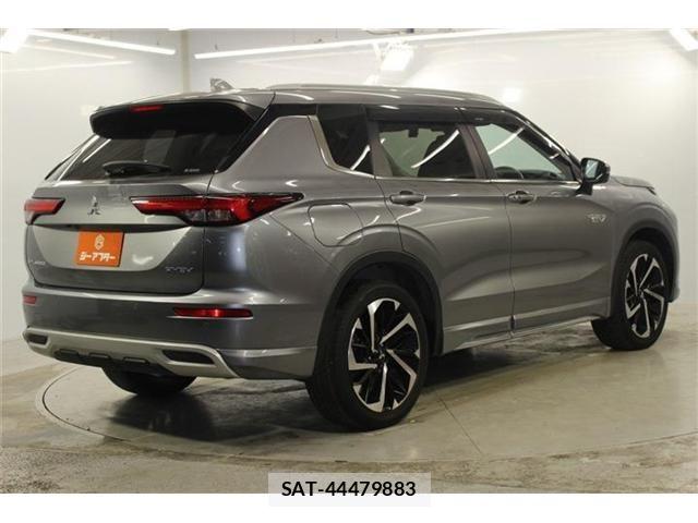 Mitsubishi OUTLANDER PHEV 2024-02 7619105-4