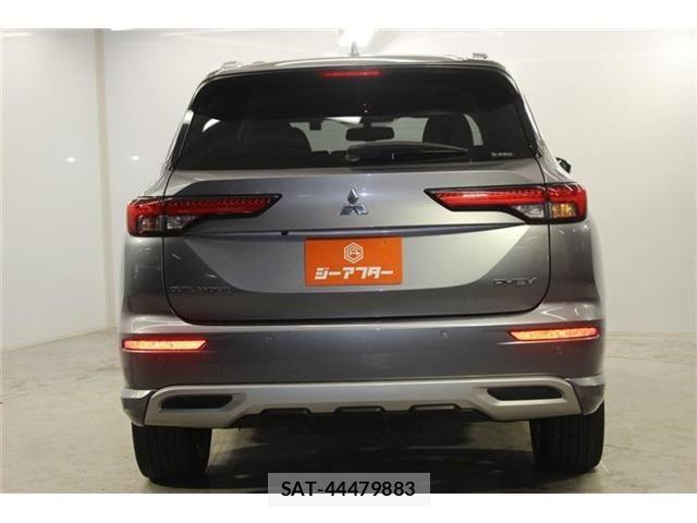 Mitsubishi OUTLANDER PHEV 2024-02 7619105-5