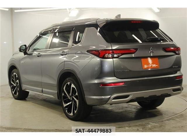 Mitsubishi OUTLANDER PHEV 2024-02 7619105-6