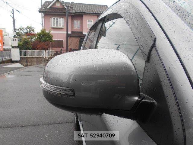 Mitsubishi OUTLANDER PHEV 2013-11 7619110-29