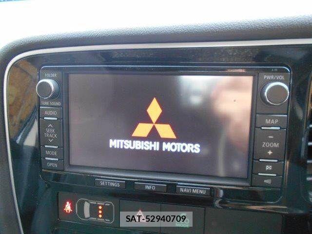 Mitsubishi OUTLANDER PHEV 2013-11 7619110-3