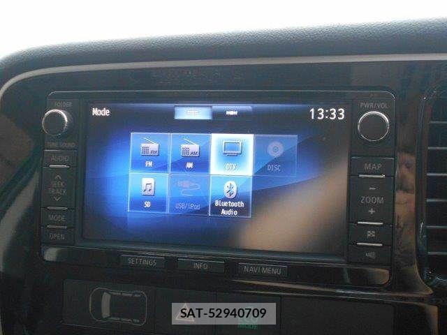 Mitsubishi OUTLANDER PHEV 2013-11 7619110-5