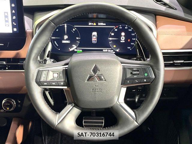 Mitsubishi OUTLANDER PHEV 2024-11 7726992-11