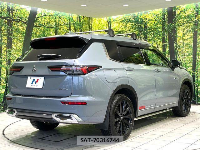 Mitsubishi OUTLANDER PHEV 2024-11 7726992-16