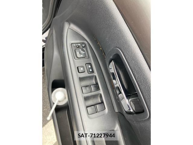 Mitsubishi OUTLANDER PHEV 2013-12 7727024-10