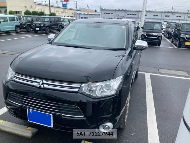 Mitsubishi OUTLANDER PHEV 2013-12 7727024-1