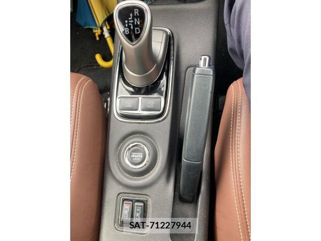 Mitsubishi OUTLANDER PHEV 2013-12 7727024-19