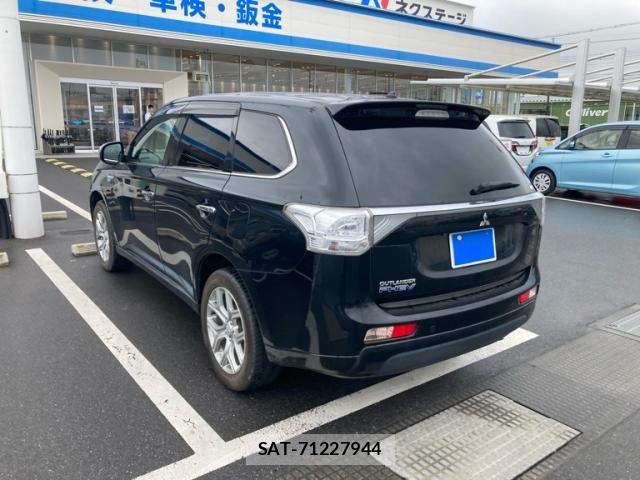 Mitsubishi OUTLANDER PHEV 2013-12 7727024-3