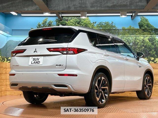 Mitsubishi OUTLANDER PHEV 2023-01 7726991-17