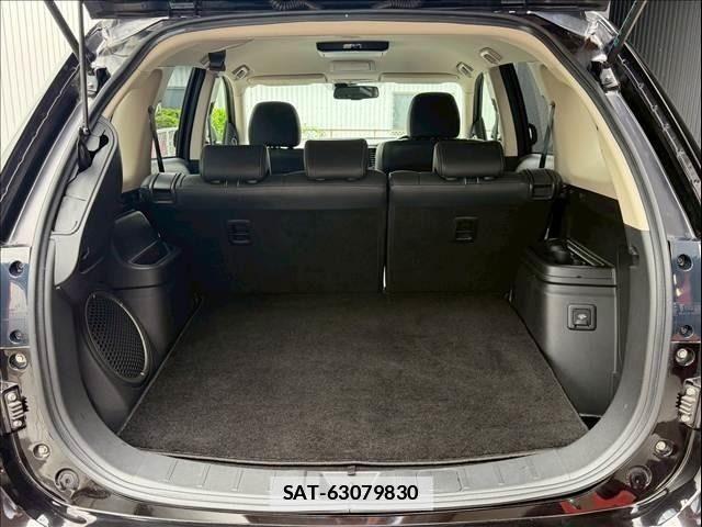 Mitsubishi OUTLANDER PHEV 2016-06 7727021-9
