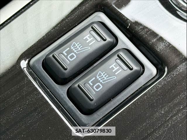 Mitsubishi OUTLANDER PHEV 2016-06 7727021-23