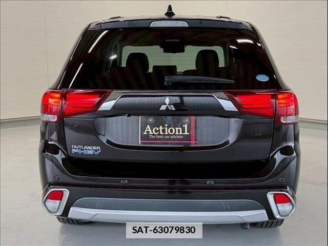 Mitsubishi OUTLANDER PHEV 2016-06 7727021-3