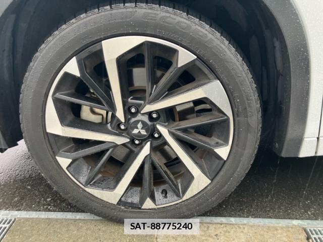 Mitsubishi OUTLANDER PHEV 2023-01 7726997-9