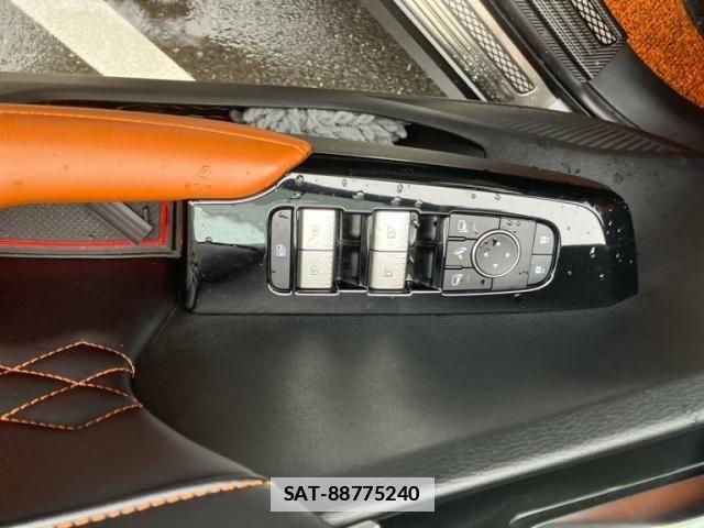 Mitsubishi OUTLANDER PHEV 2023-01 7726997-17