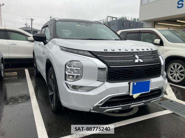 Mitsubishi OUTLANDER PHEV 2023-01 7726997-1