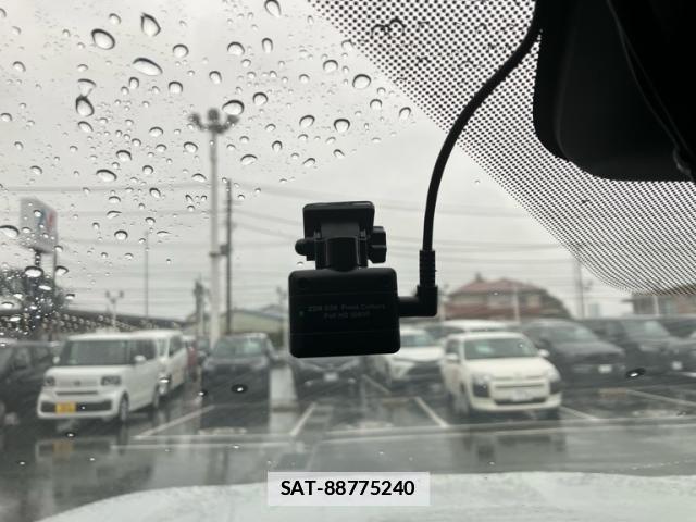 Mitsubishi OUTLANDER PHEV 2023-01 7726997-23