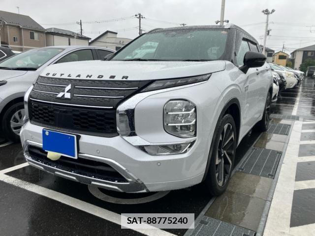 Mitsubishi OUTLANDER PHEV 2023-01 7726997-3