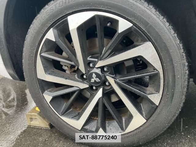 Mitsubishi OUTLANDER PHEV 2023-01 7726997-7