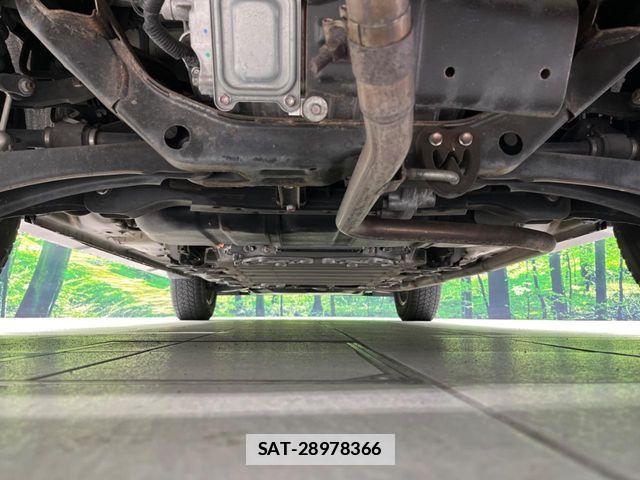 Mitsubishi OUTLANDER PHEV 2016-11 7727019-18