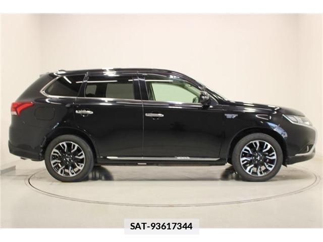 Mitsubishi OUTLANDER PHEV 2016-02 7727023-13