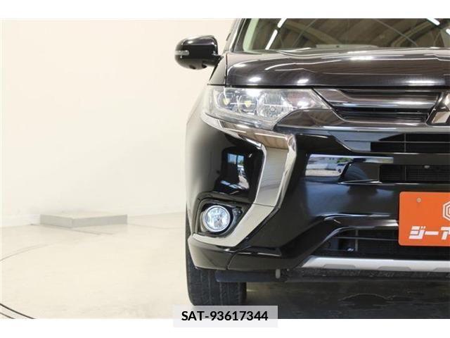 Mitsubishi OUTLANDER PHEV 2016-02 7727023-16
