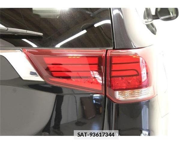 Mitsubishi OUTLANDER PHEV 2016-02 7727023-18