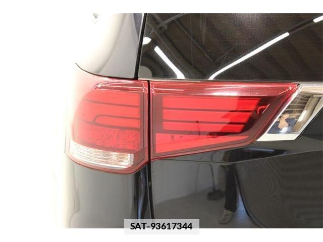 Mitsubishi OUTLANDER PHEV 2016-02 7727023-19