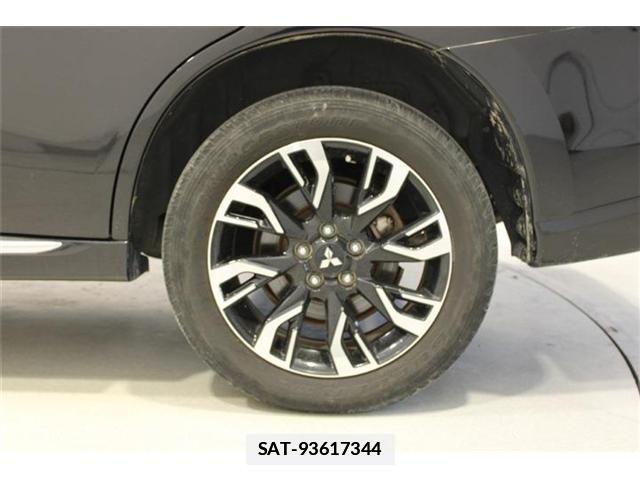 Mitsubishi OUTLANDER PHEV 2016-02 7727023-24
