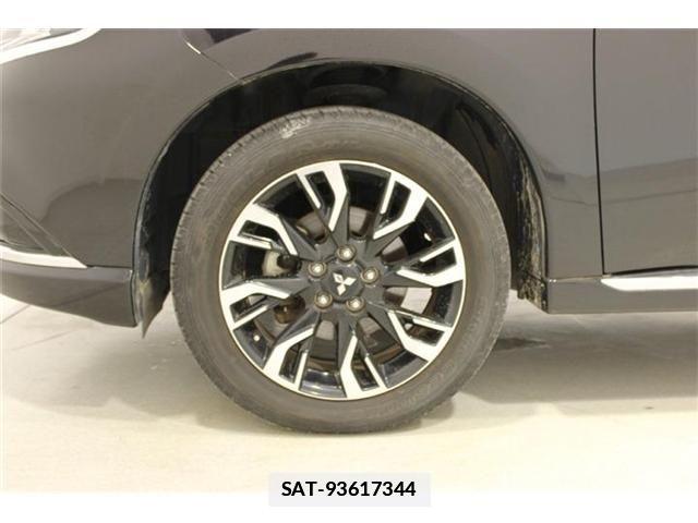 Mitsubishi OUTLANDER PHEV 2016-02 7727023-25