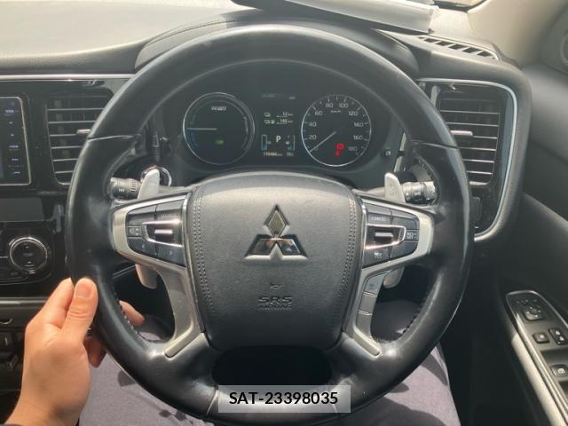 Mitsubishi OUTLANDER PHEV 2015-07 7788072-10