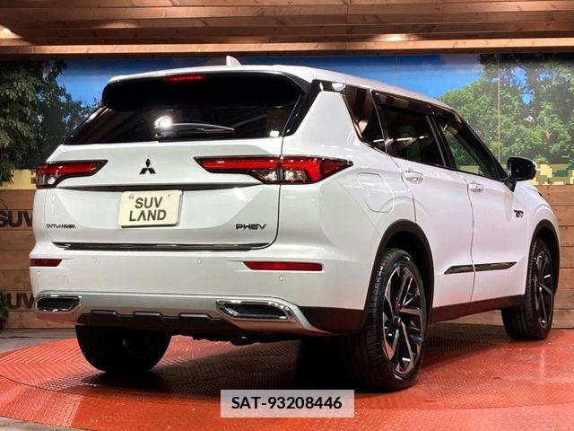 Mitsubishi OUTLANDER PHEV 2022-03 7788079-16