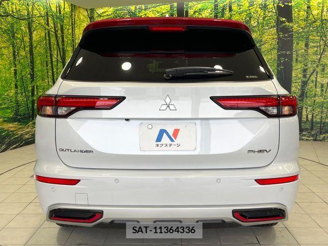 Mitsubishi OUTLANDER PHEV 2023-04 7788086-15