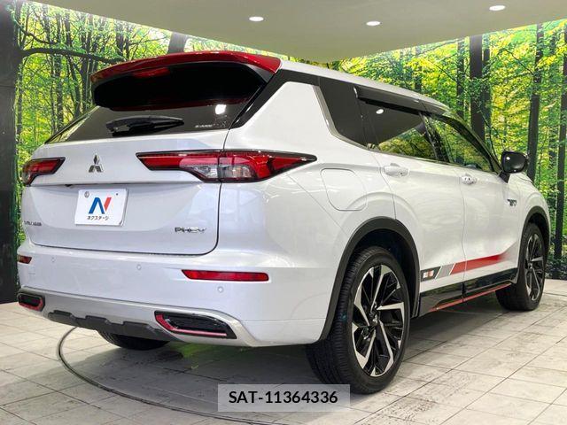 Mitsubishi OUTLANDER PHEV 2023-04 7788086-16