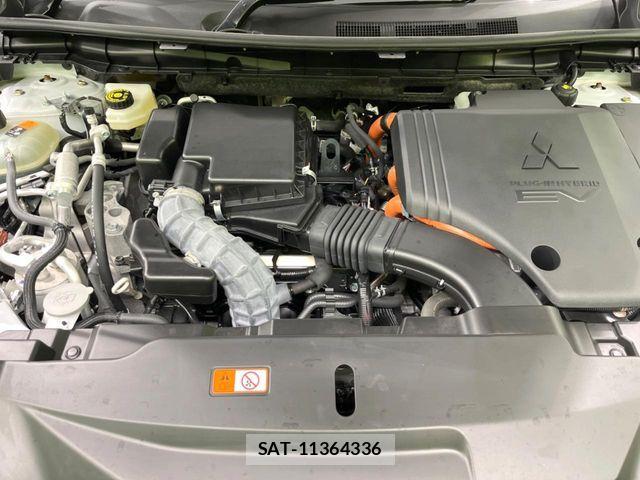 Mitsubishi OUTLANDER PHEV 2023-04 7788086-17